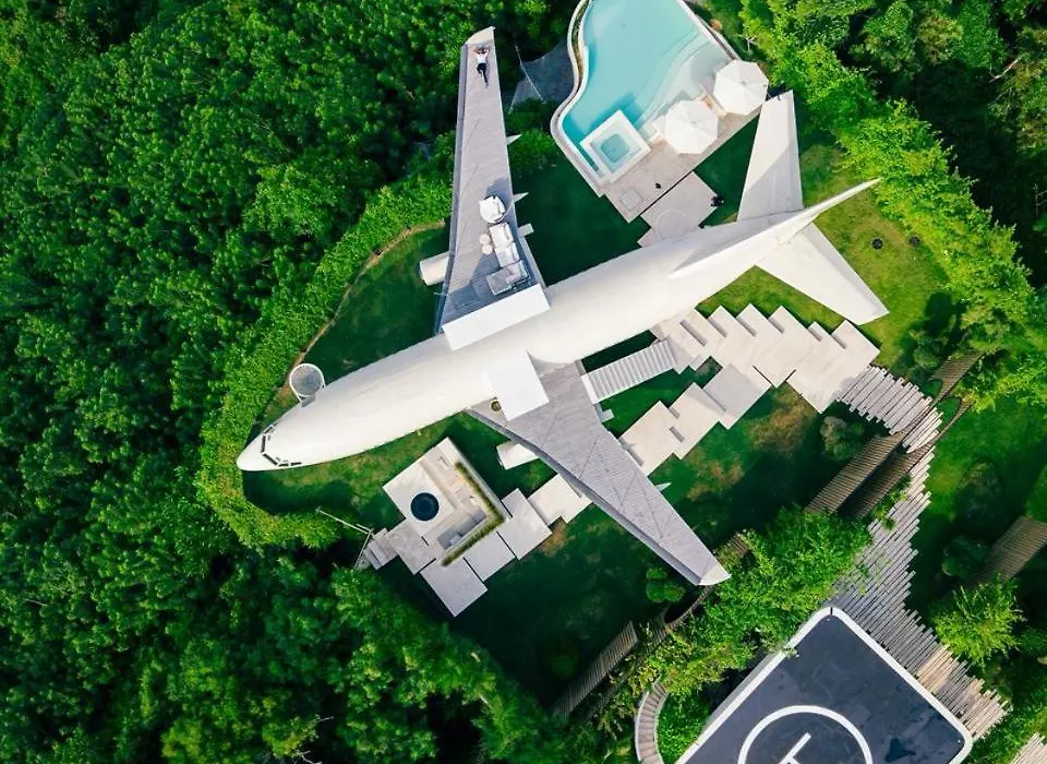 Private Jet Villa Uluwatu-1