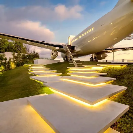 Private Jet Villa Uluwatu-2