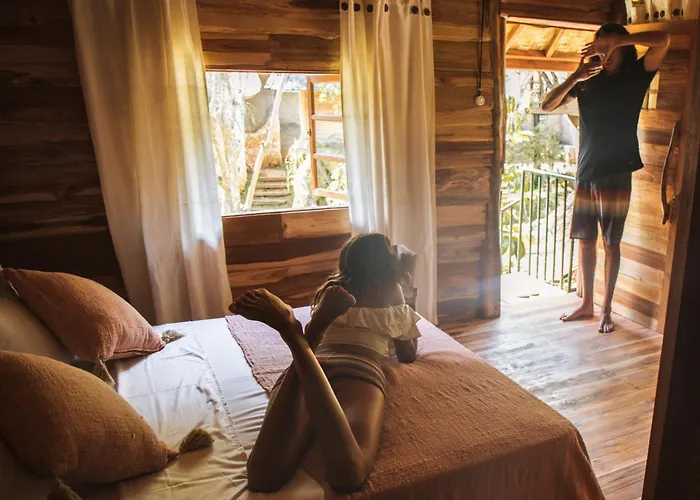 Roots Tree House - Boutique Hotel - Uluwatu